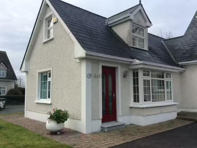 5 Clara Court, Oldtown, Co. Dublin is for rent