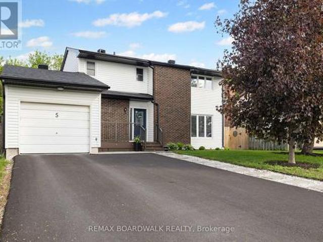 5 Clay Street, Mississippi Mills, ON, K0A 1A0 house for sale | Listing ID X13456 | Royal LePage