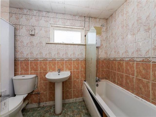 5 Dunmore Park, Kingswood, Tallaght, Dublin 24 Ray Cooke Auctioneers Talllaght 4930 MyHome. Ie Residential