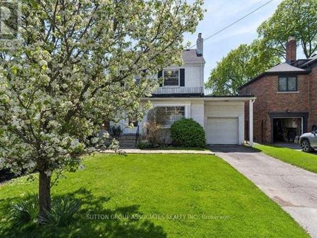 5 Delhi Avenue, Toronto, ON, M5M 3B5 house for sale | Listing ID C13484 | Royal LePage