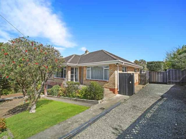 5 Dell Way, Bucklands Beach, Manukau City