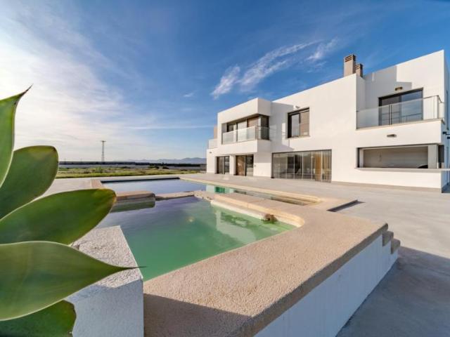 5 Dormitorio Casa Urb. La Marina Alicante LS90974535