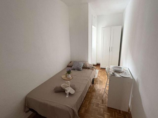 5 Dormitorio Shared Living/Roommate Madrid Madrid 104403315