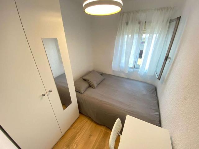 5 Dormitorio Shared Living/Roommate Madrid Madrid 102115186