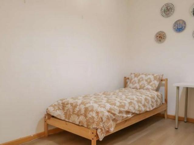 5 Dormitorio Shared Living/Roommate Madrid Madrid 54235592