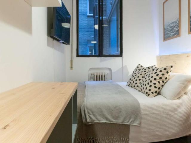 5 Dormitorio Shared Living/Roommate Madrid Madrid 92822980