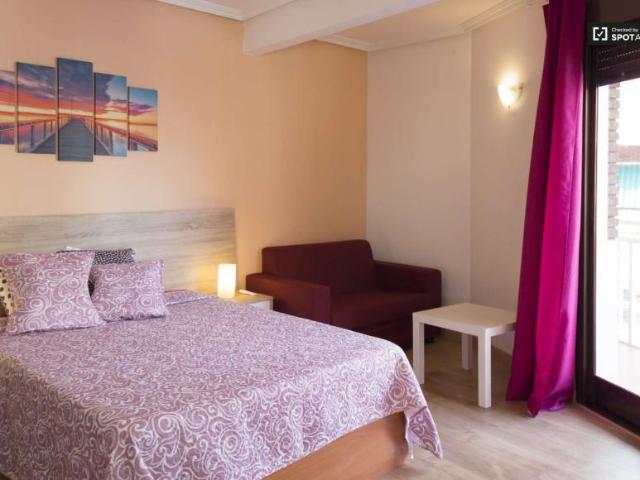 5 Dormitorio Shared Living/Roommate Madrid Madrid 94118679