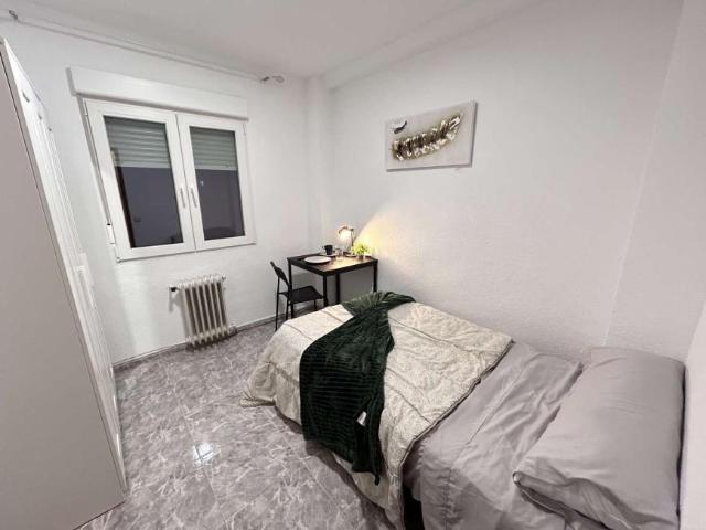 5 Dormitorio Shared Living/Roommate Madrid Madrid LS98276973