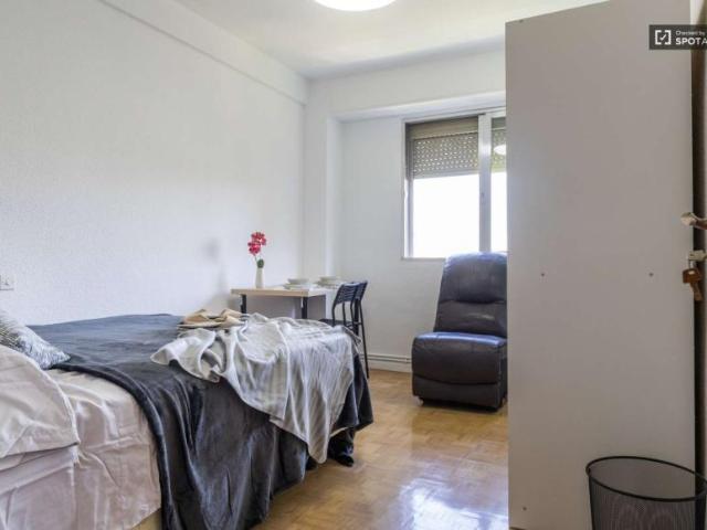 5 Dormitorio Shared Living/Roommate Madrid Madrid LS98225016