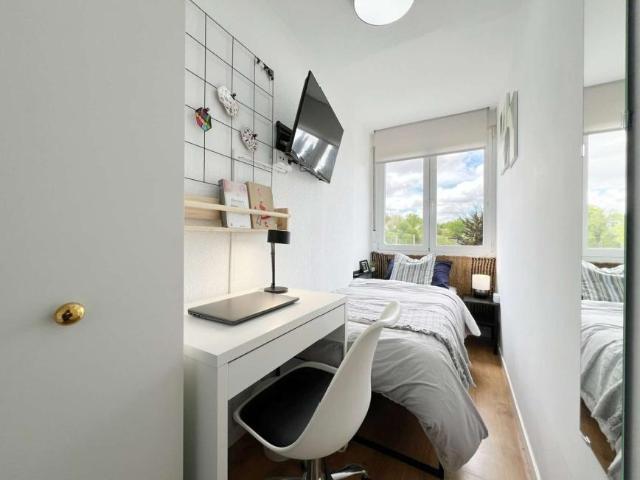 5 Dormitorio Shared Living/Roommate Madrid Madrid LS101813111
