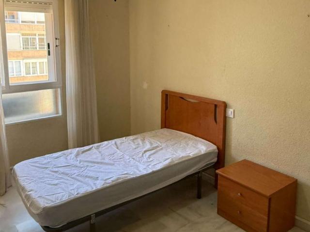 5 Dormitorio Shared Living/Roommate Almeria Almeria 103926311