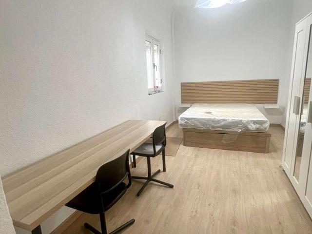5 Dormitorio Shared Living/Roommate Granada Granada 85861643