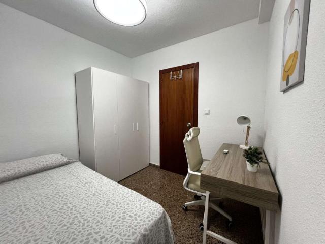 5 Dormitorio Shared Living/Roommate Valencia Valencia LS94420027