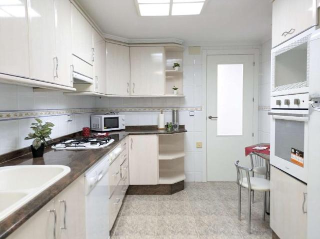 5 Dormitorio Shared Living/Roommate Valencia Valencia LS96849190
