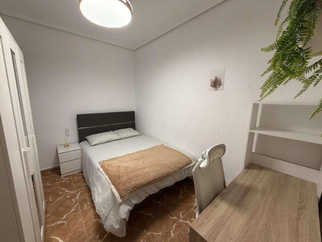 5 Dormitorio Shared Living/Roommate Valencia Valencia LS99725051