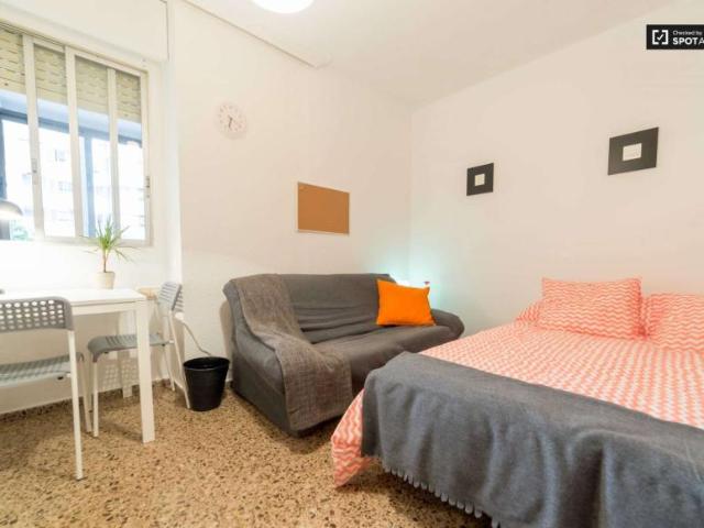 5 Dormitorio Shared Living/Roommate Valencia Valencia 102918475