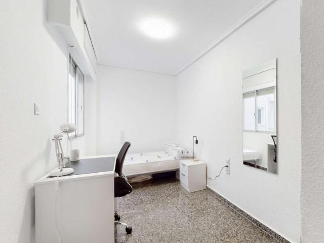 5 Dormitorio Shared Living/Roommate Valencia Valencia 104846189