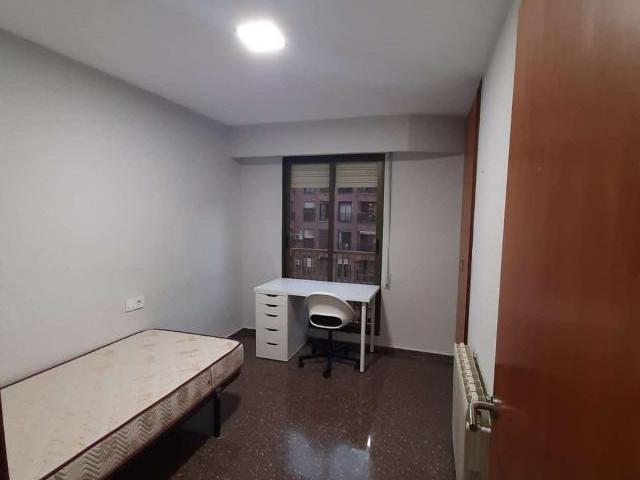 5 Dormitorio Shared Living/Roommate Valencia Valencia 66177805