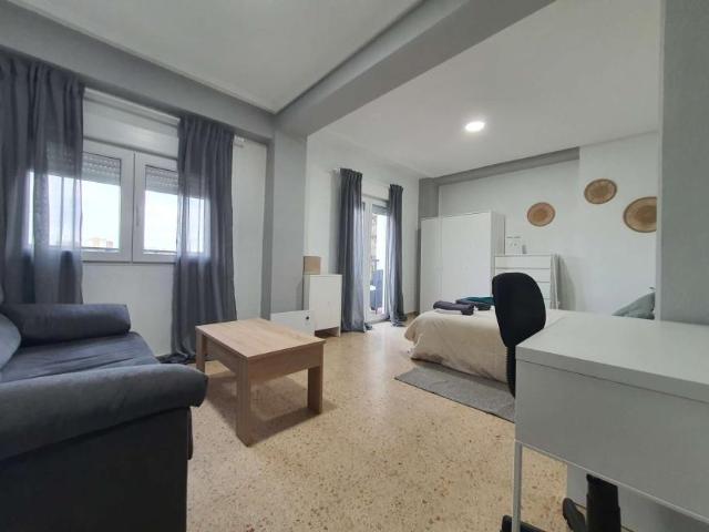 5 Dormitorio Shared Living/Roommate Valencia Valencia 96617200