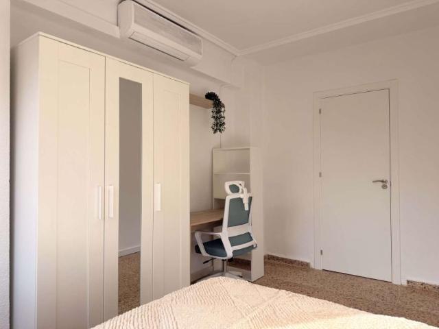 5 Dormitorio Shared Living/Roommate Valencia Valencia 98334251