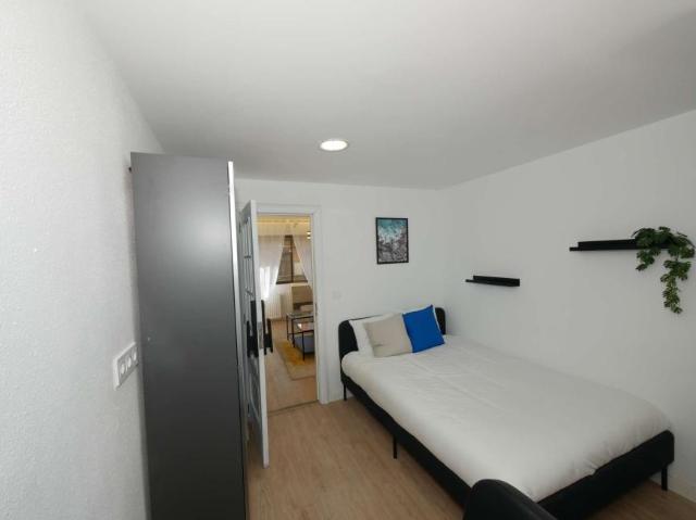 5 Dormitorio Shared Living/Roommate Valencia Valencia 99519817