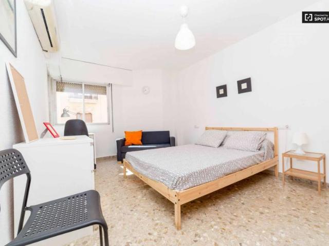 5 Dormitorio Shared Living/Roommate Valencia Valencia 91326711