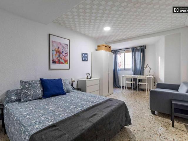 5 Dormitorio Shared Living/Roommate Valencia Valencia 91326763