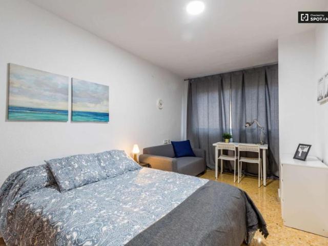 5 Dormitorio Shared Living/Roommate Valencia Valencia 91326856