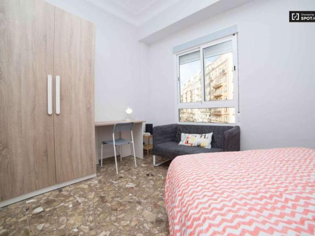 5 Dormitorio Shared Living/Roommate Valencia Valencia 91327076