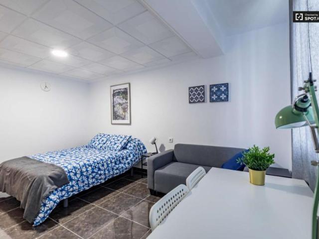 5 Dormitorio Shared Living/Roommate Valencia Valencia 91327252