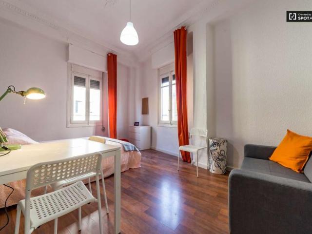 5 Dormitorio Shared Living/Roommate Valencia Valencia 91327298