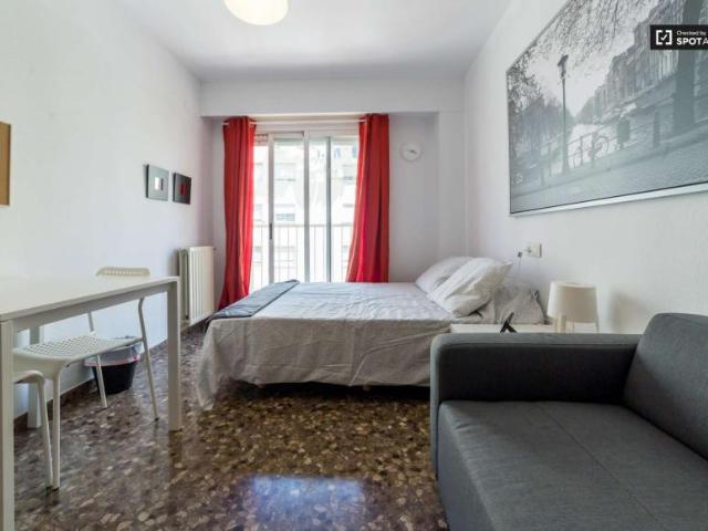 5 Dormitorio Shared Living/Roommate Valencia Valencia 91327910