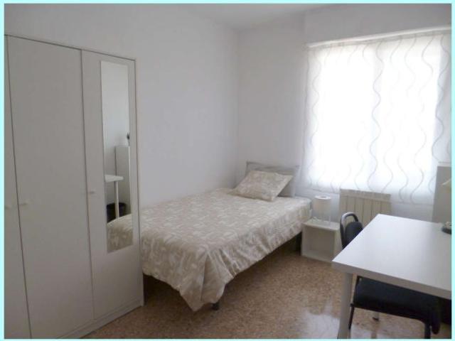 5 Dormitorio Shared Living/Roommate Zaragoza Zaragoza 74864946