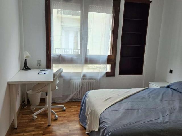 5 Dormitorio Shared Living/Roommate Zaragoza Zaragoza 98604042