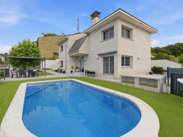 5 Dormitorio Villa Girona Catalonia 102885025