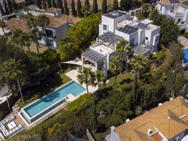 5 Dormitorio Villa El Paraíso Málaga 102147566
