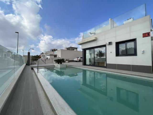 5 Dormitorio Villa SAN MIGUEL DE SALINAS ALICANTE LS96685281