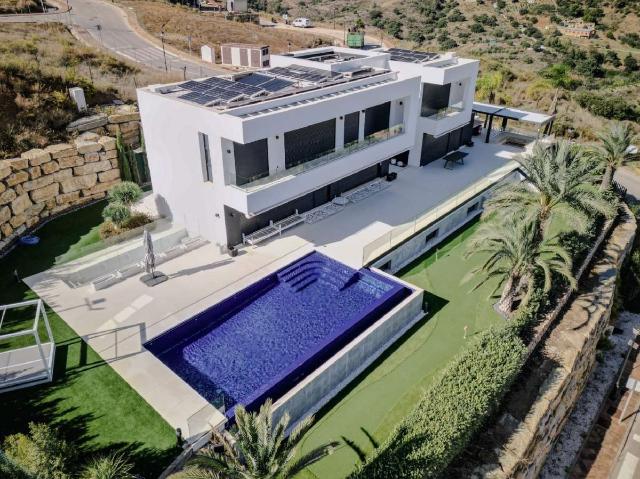 5 dormitorios Villa Málaga En venta J 716569