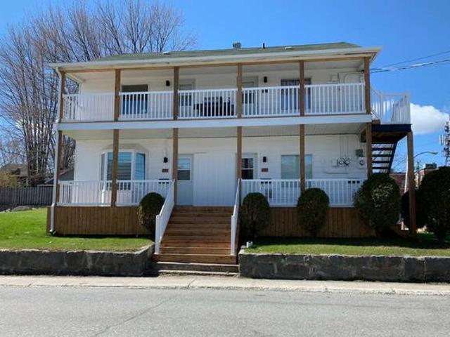 5 et 1 2 sur deux étages