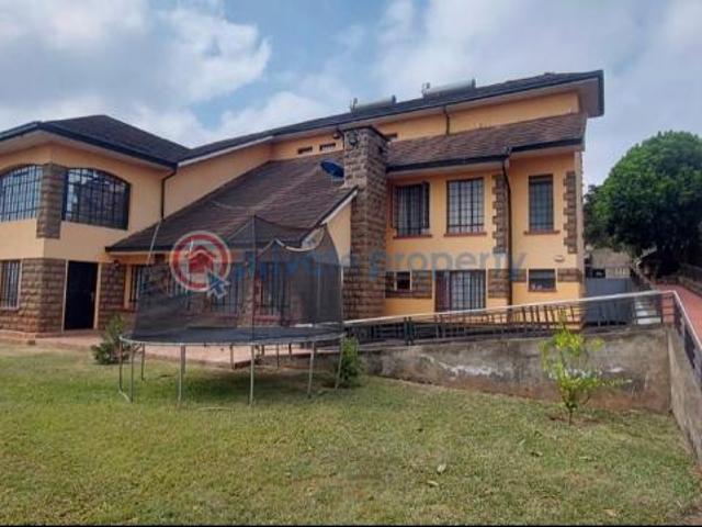 5 five Bedrooms New Kitisuru Sitting On 1/2 Acre 75m