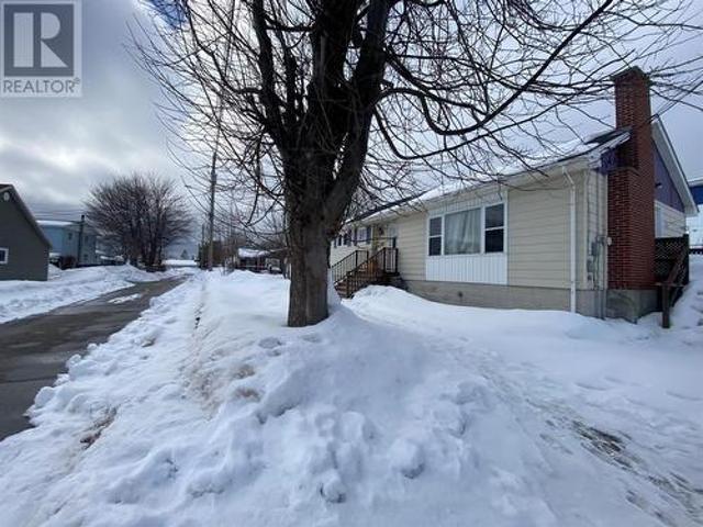 5 Forest Avenue, Stephenville, NL, A2N 1N2 house for sale | Listing ID 1294 | Royal LePage