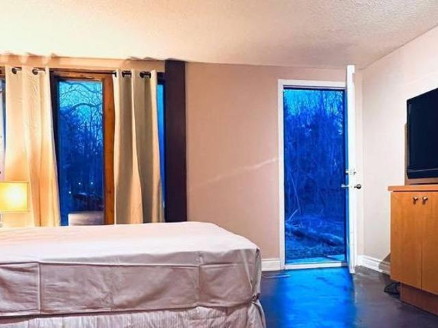 5 Glenbourne Park Dr Apartment for Rent