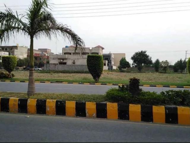 5 Good Location Plot For Sale Lahore Canal Garden ID 62686