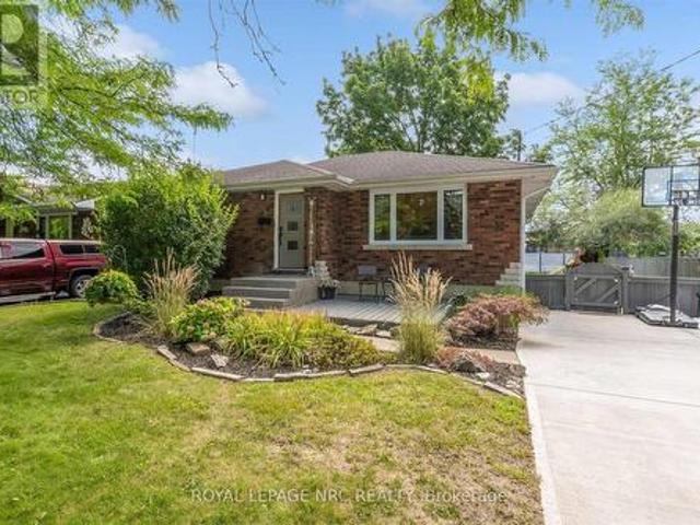 5 Goldsmith Avenue, St. Catharines Bunting/Linwell, ON, L2M 2V7 house for sale | Listing ID X13697 | Royal LePage