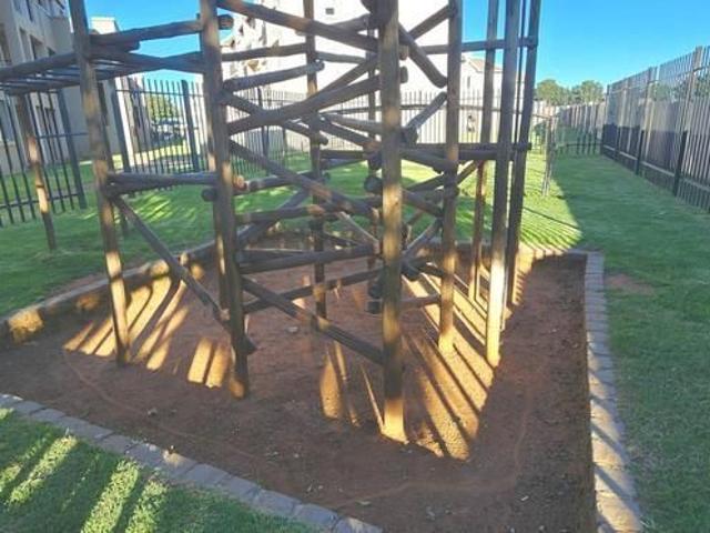 5. grab this amazing deal in klippoortjie village before it's gone!