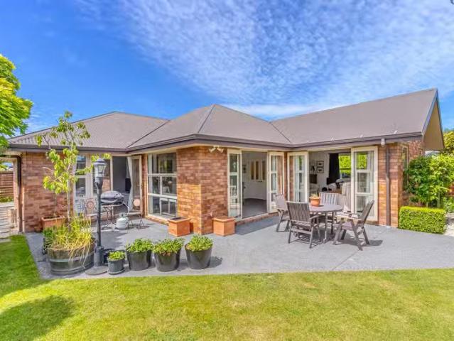 5 Grace Close, Aidanfield, NZ 8025 House for Sale