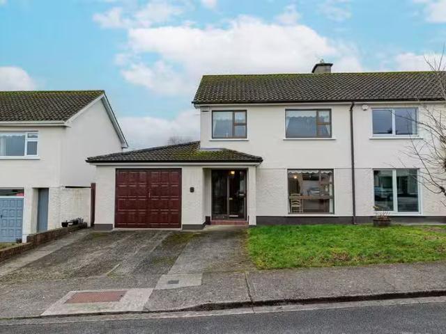 5 Greenfields Road, Freshford Road, Kilkenny, R95 X3DK