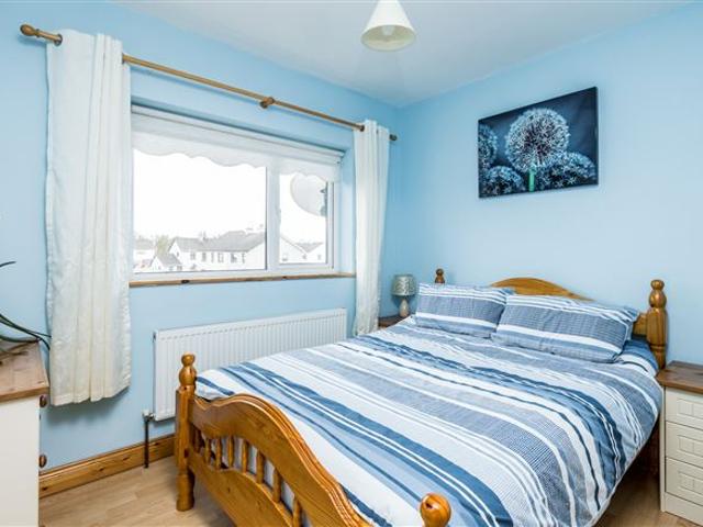 5 Hanley Avenue, Loughglinn, Castlerea, Co. Roscommon Sherry FitzGerald P. Burke 4919 MyHome. Ie Residential