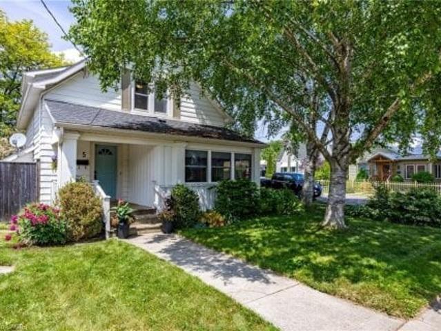 5 Hawthorne Avenue