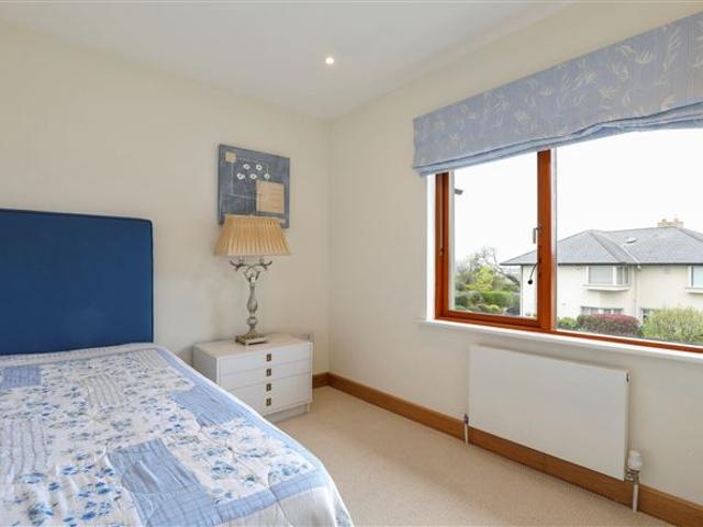 5 Hazelhatch, Thormanby Road, Howth, Co. Dublin Sherry FitzGerald Sutton 4921 MyHome. Ie Residential